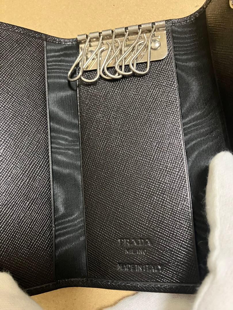 新品保管品　プラダ　キーケース