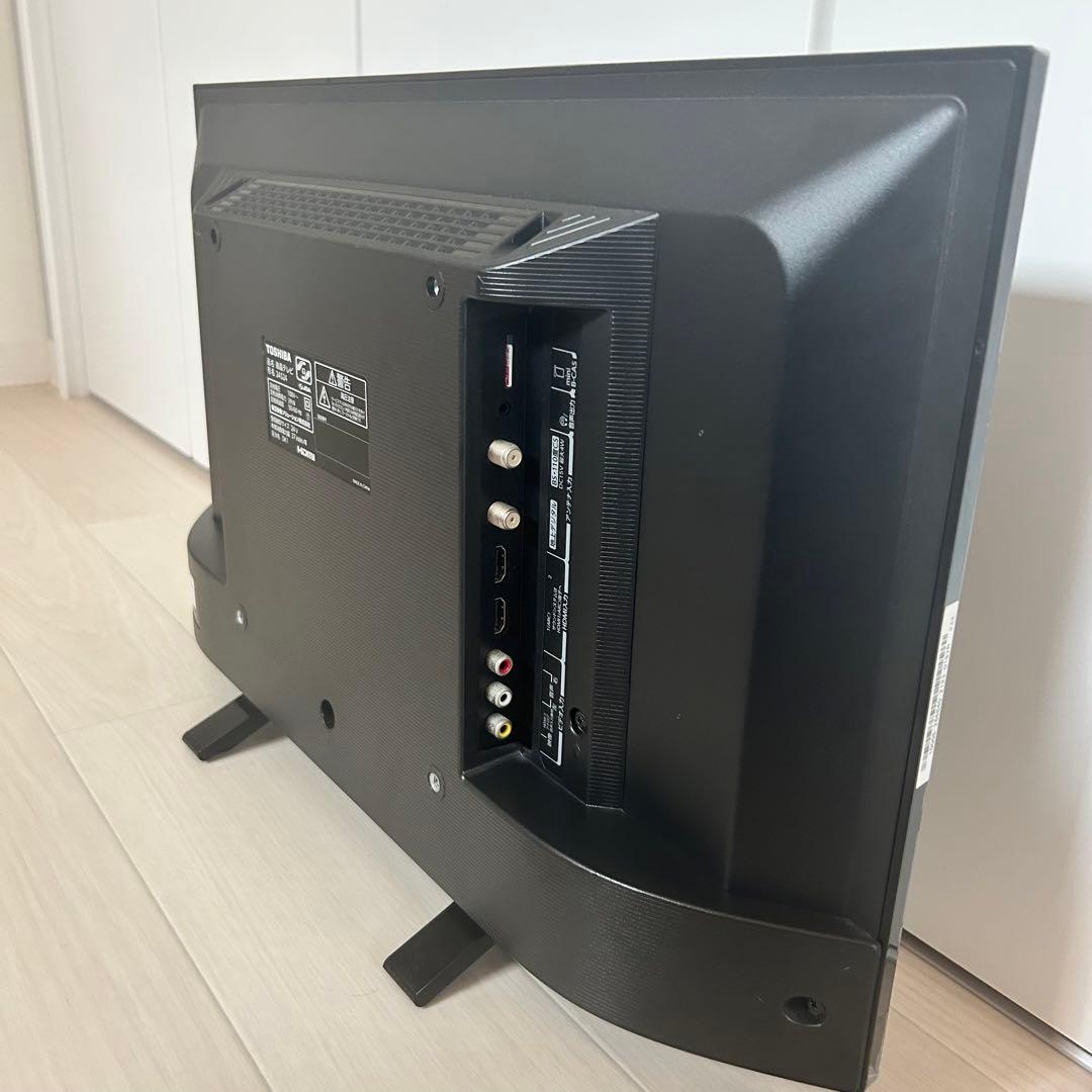 TOSHIBA テレビ リモコン付き