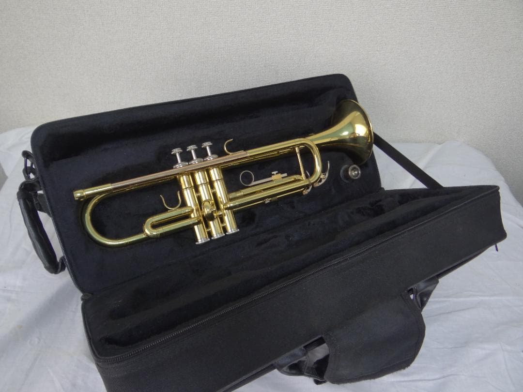 送料込★管楽器★トランペット Minerva MTR350L ソフトケース