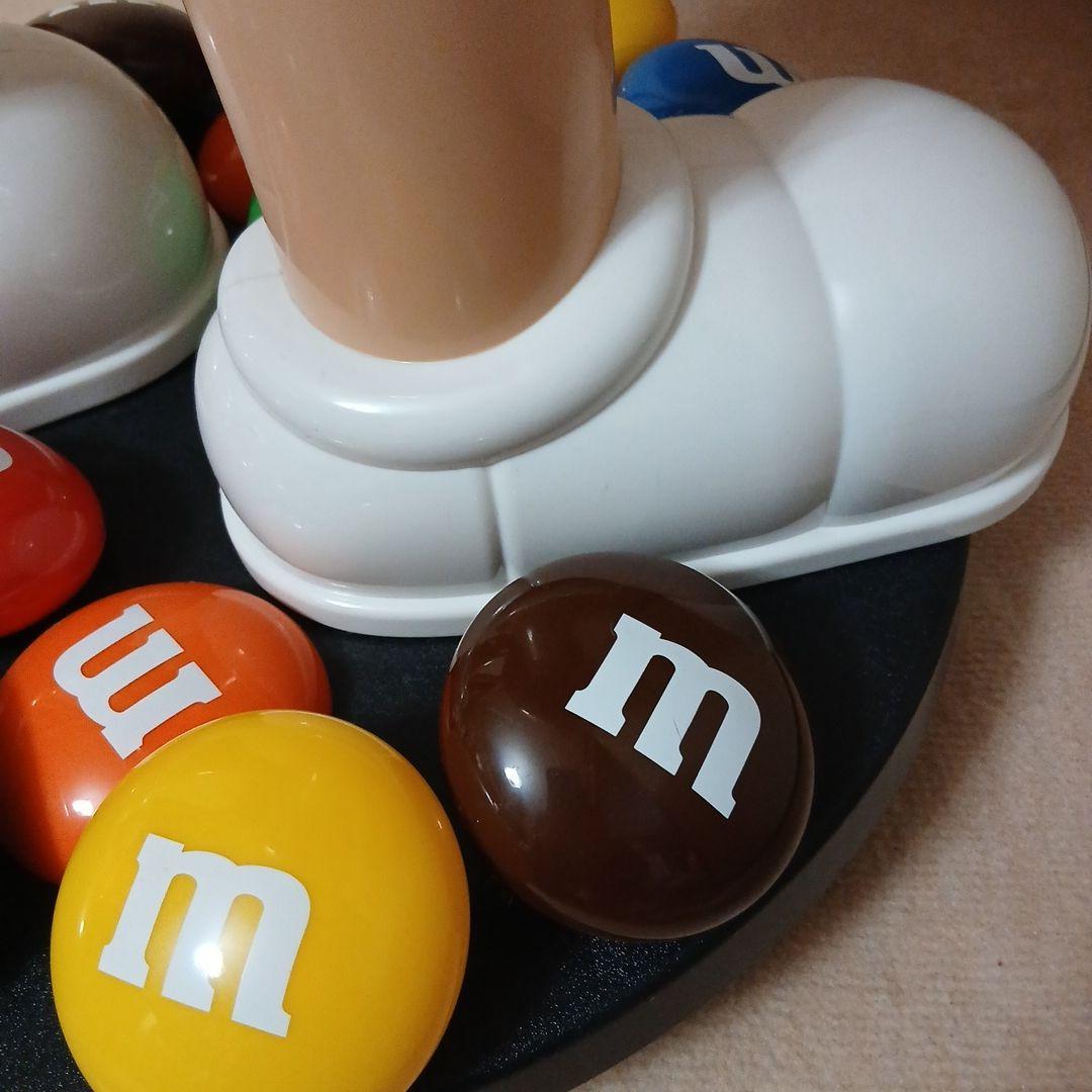 m&m's　エムアンドエムズ　レッド　特大ディスプレイ