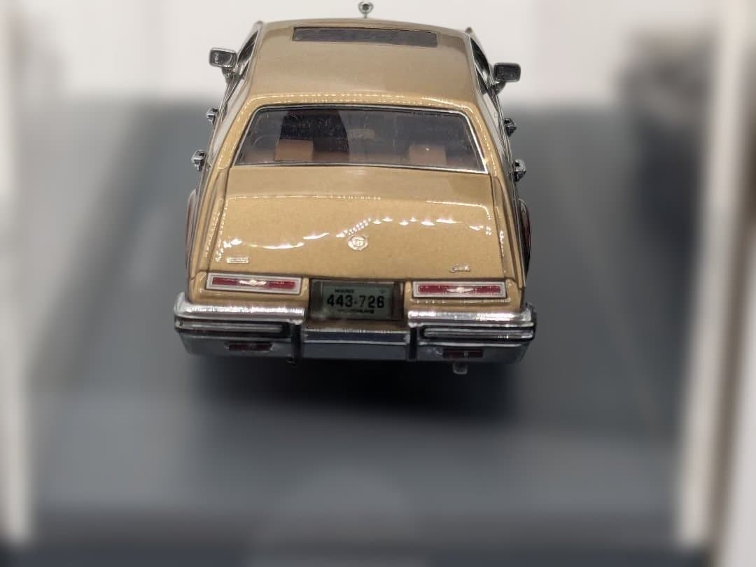 NEO　ネオ　ミニカー 1/43 Cadillac Seville
