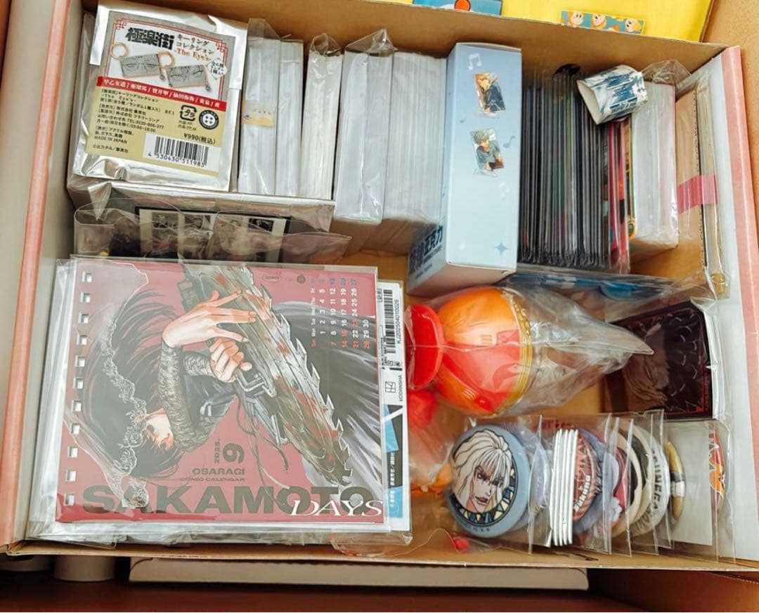 アニメ　漫画グッズ　缶バッジ　紙類　付録類　まとめ売り