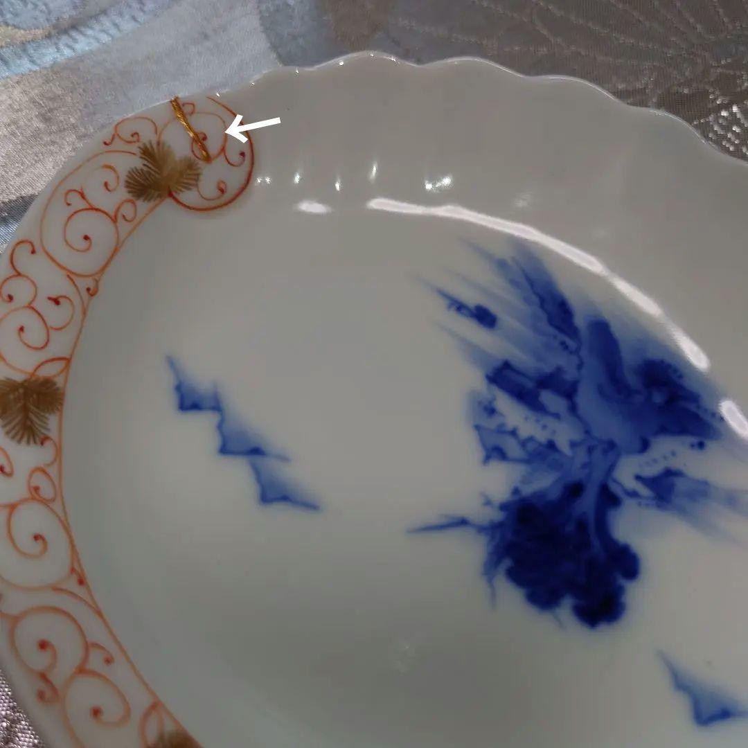 黒犬となります。金継ぎ 源六焼 富永源六 鮑型 アワビ 銘々皿 1枚