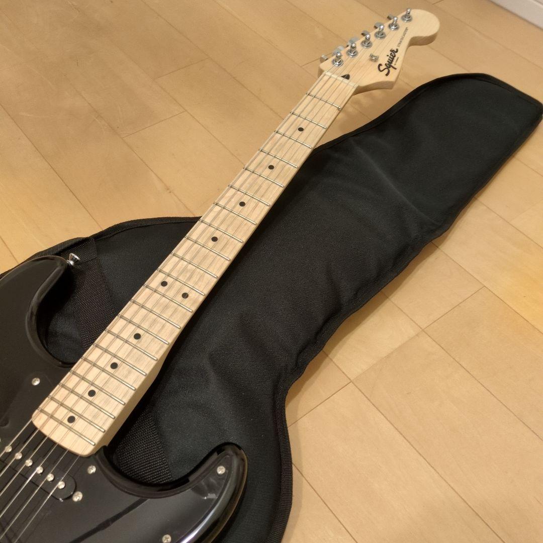 Squier Stratocaster ブラック