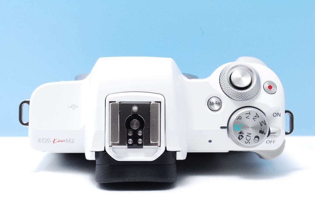 【極美品】Canon Kiss M2 ホワイト Wi-Fi/Bluetooth