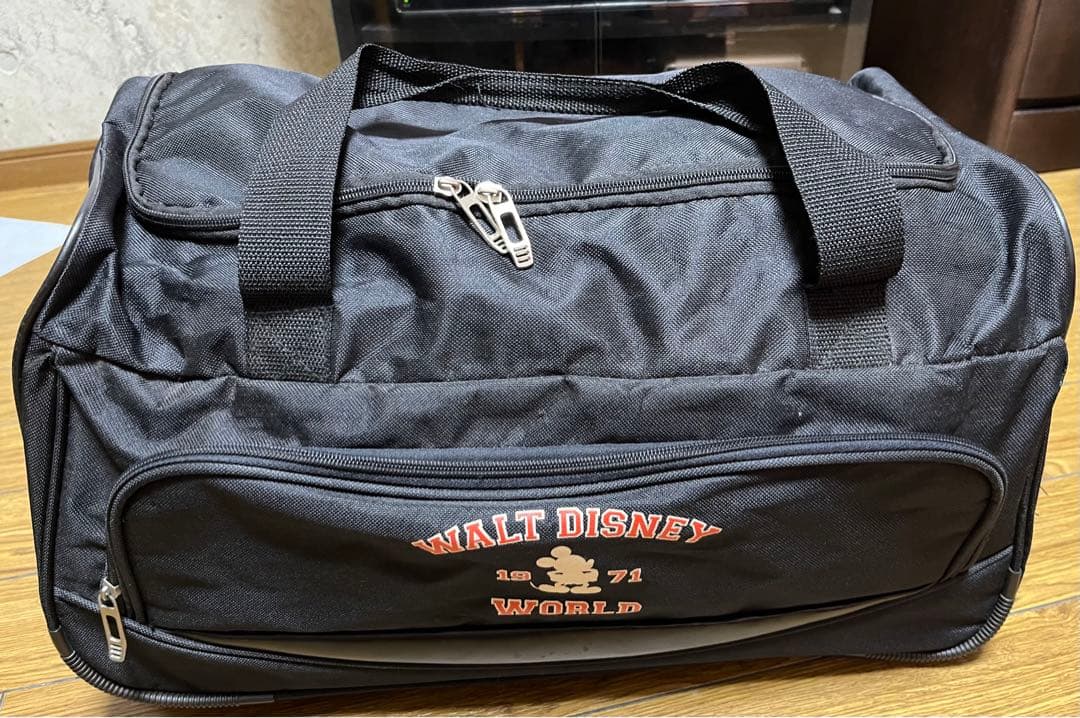 WALT DISNEY ボストンバッグ 黒 中型