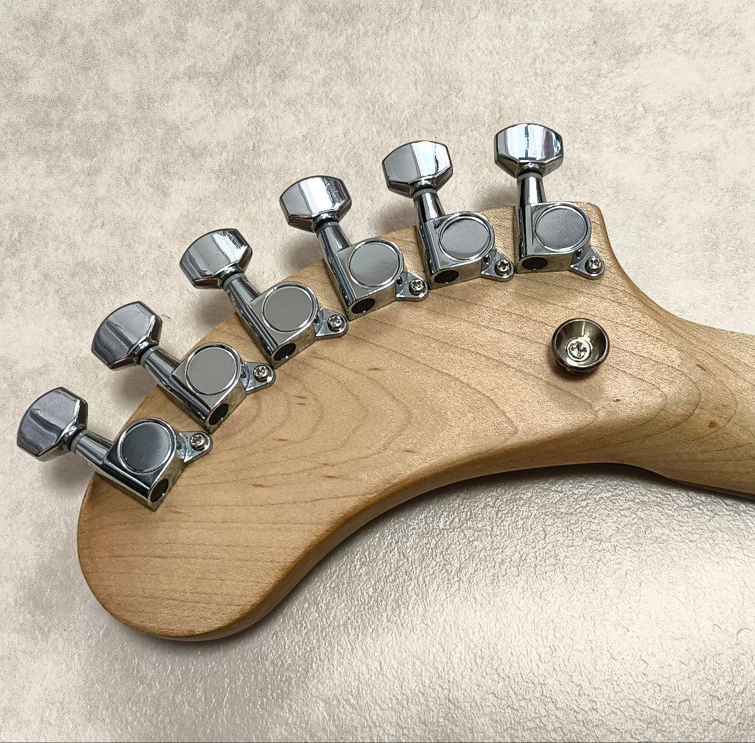 【超美品】ZO-3 ブラック アンプ内蔵ミニギター 専用ケース付き！！