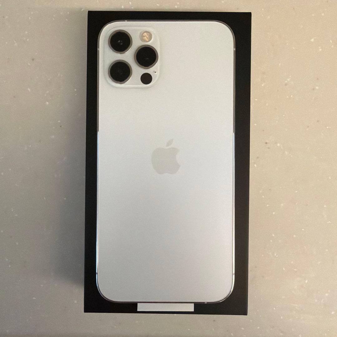 iPhone12 Pro本体シルバー