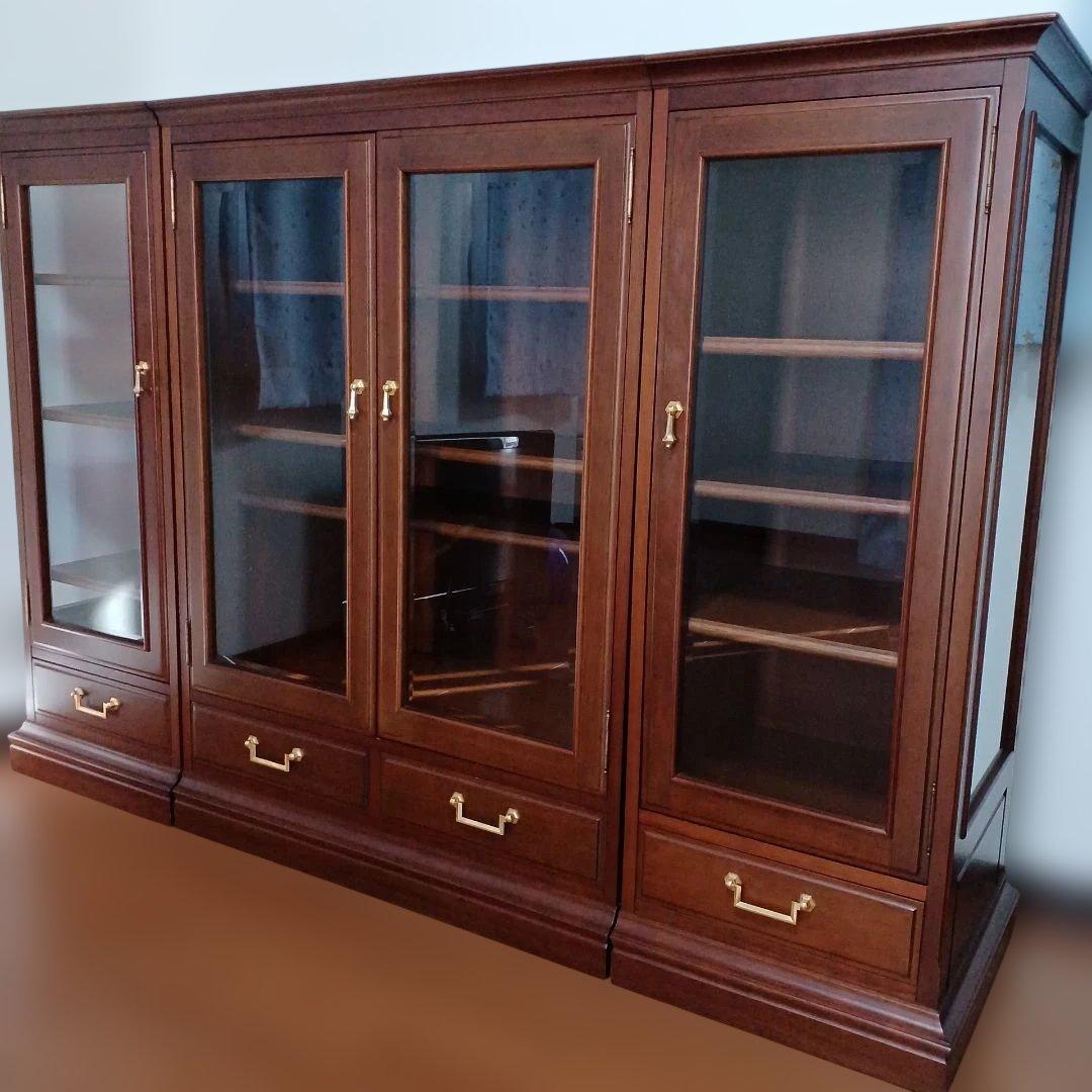 紋次郎です　　【マルニ】コーナーキャビネット　右