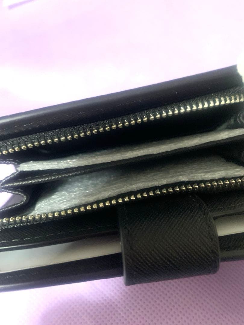 ★未使用★MICHEAL KORS 二つ折り財布