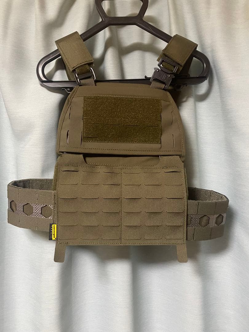 実物生地　ENERSON製　FCPC V5 プレートキャリア RG