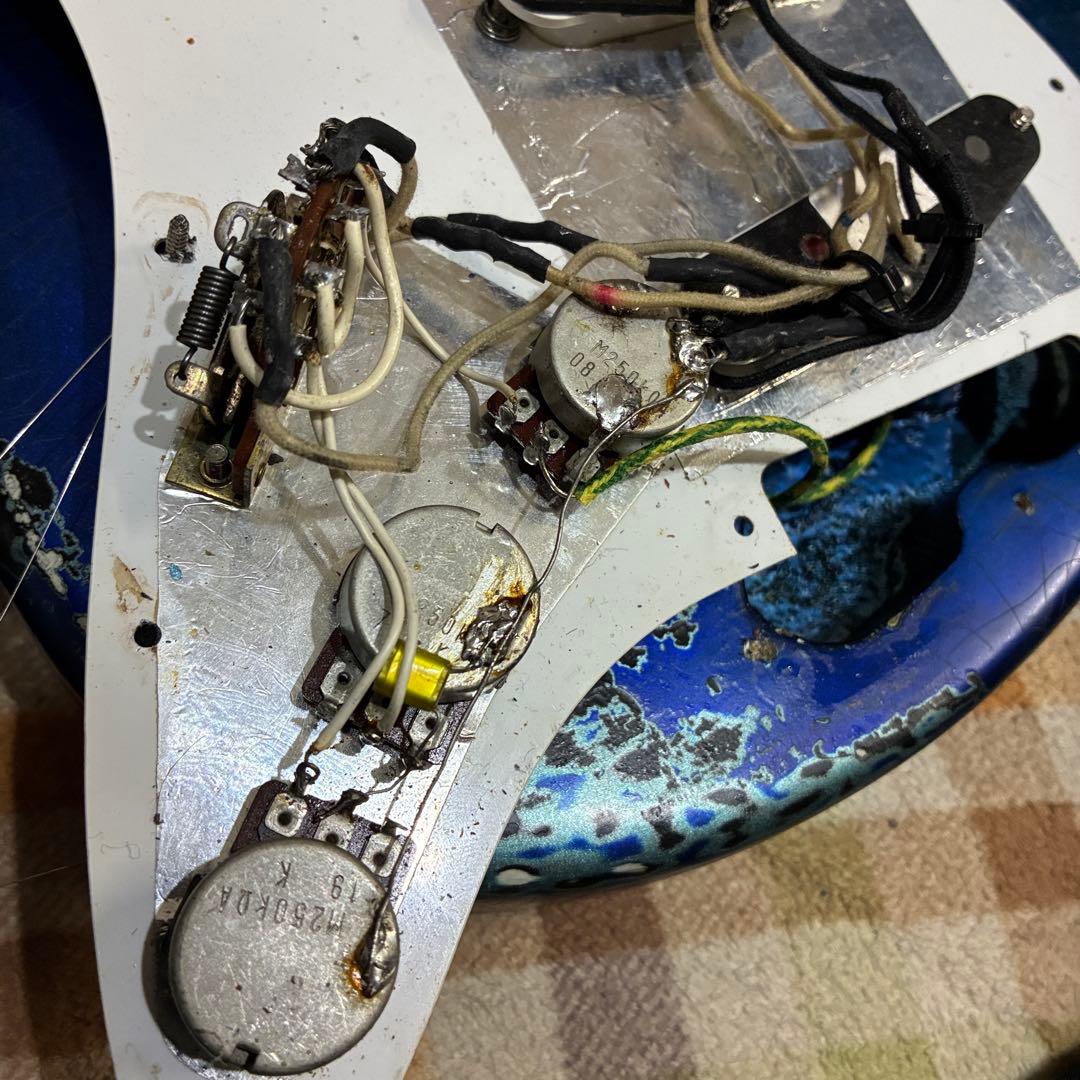 レア！Fender Japan st62-QT ストラトキャスターカスタム品