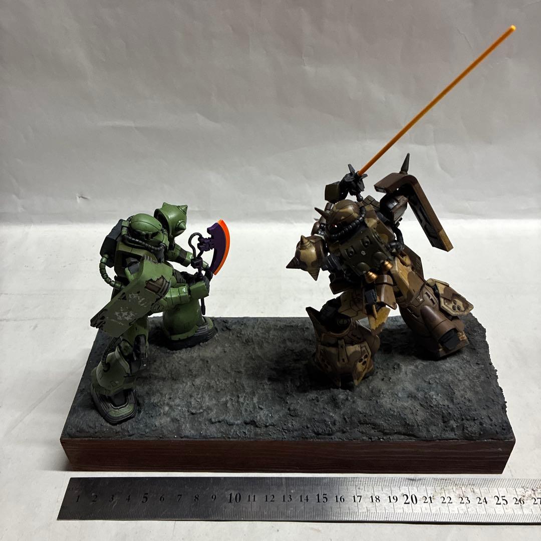HG 1/144ククルス・ドアンザク VS 高機動型ザクエグベ機 完成品ジオラマ