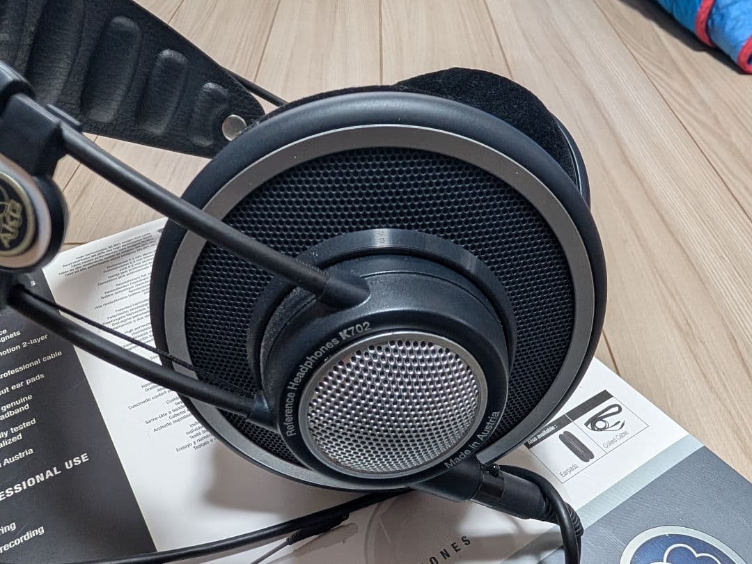 ヘッドホン AKG k702
