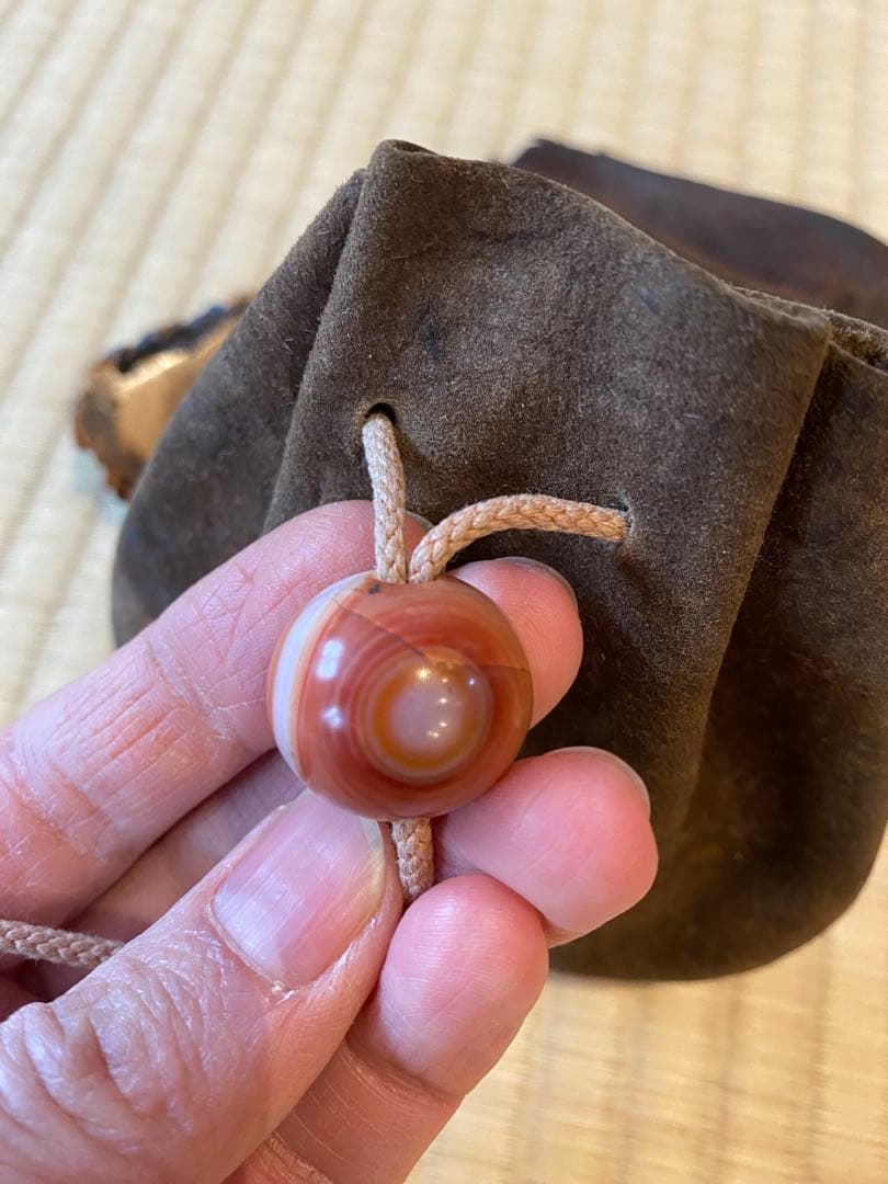 革製小袋セット　根付　緒締め　緒締玉
