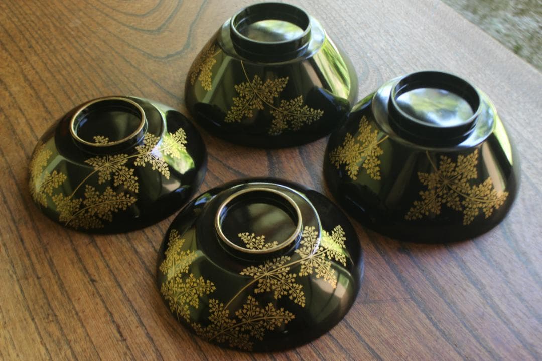 時代逸品！時代内朱金縁黒漆に優美な羊歯蒔絵の映えるお椀2点（検輪島塗蒔絵椀雑煮椀