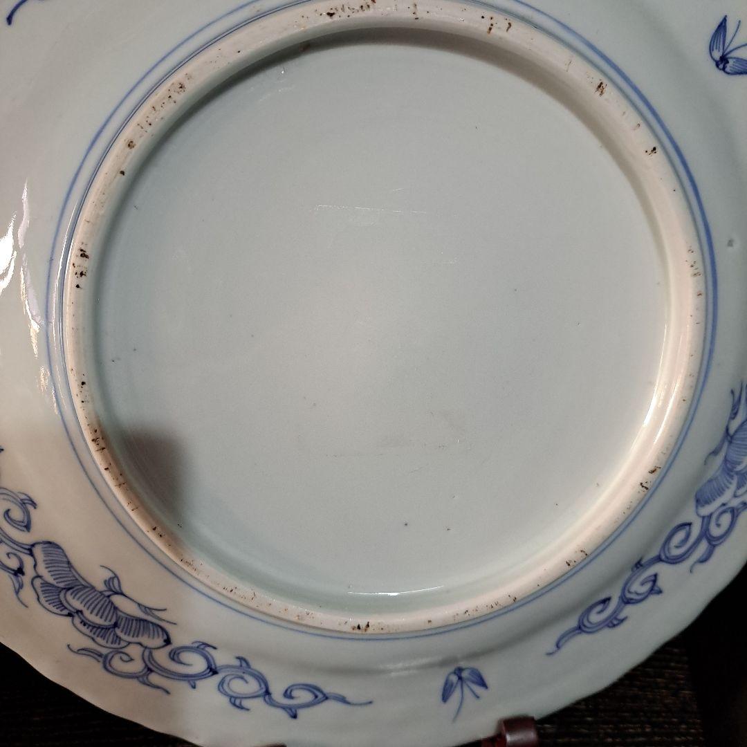 お値下げ中　　江戸中期　輪花線描　唐草牡丹図　染付青磁　完品皿