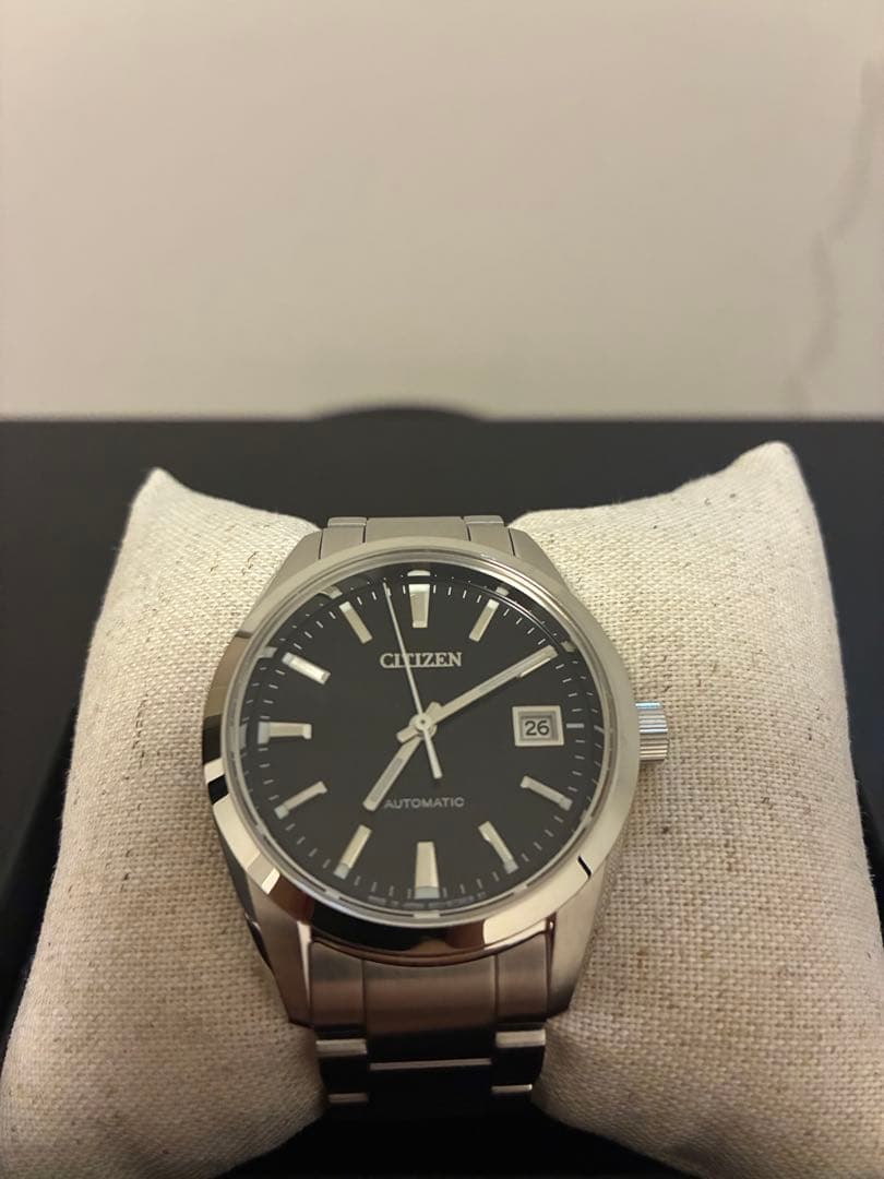 CITIZEN 自動巻き時計 ブラックダイヤル（NB1050）