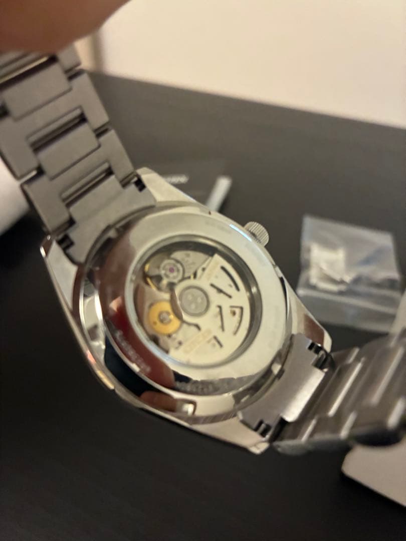 CITIZEN 自動巻き時計 ブラックダイヤル（NB1050）