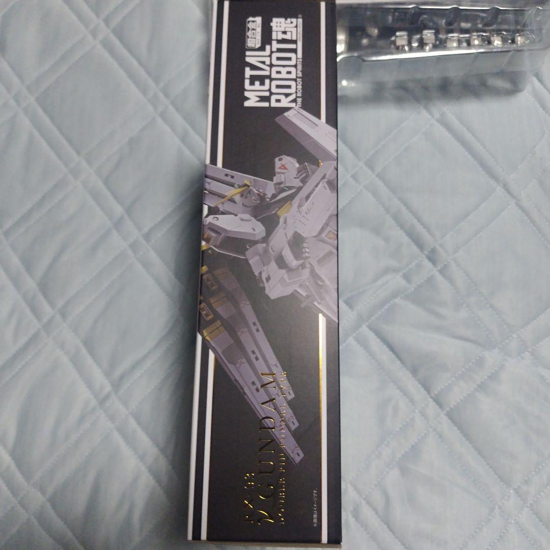 LROBOT魂 νGUNDAMダブル・フィン・ファンネル装備