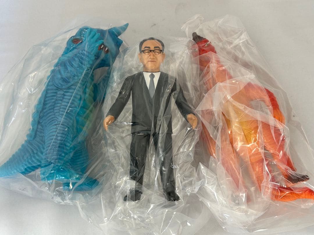 円谷英二ソフビ　円谷英二生誕100周年記念ソフビセット未使用