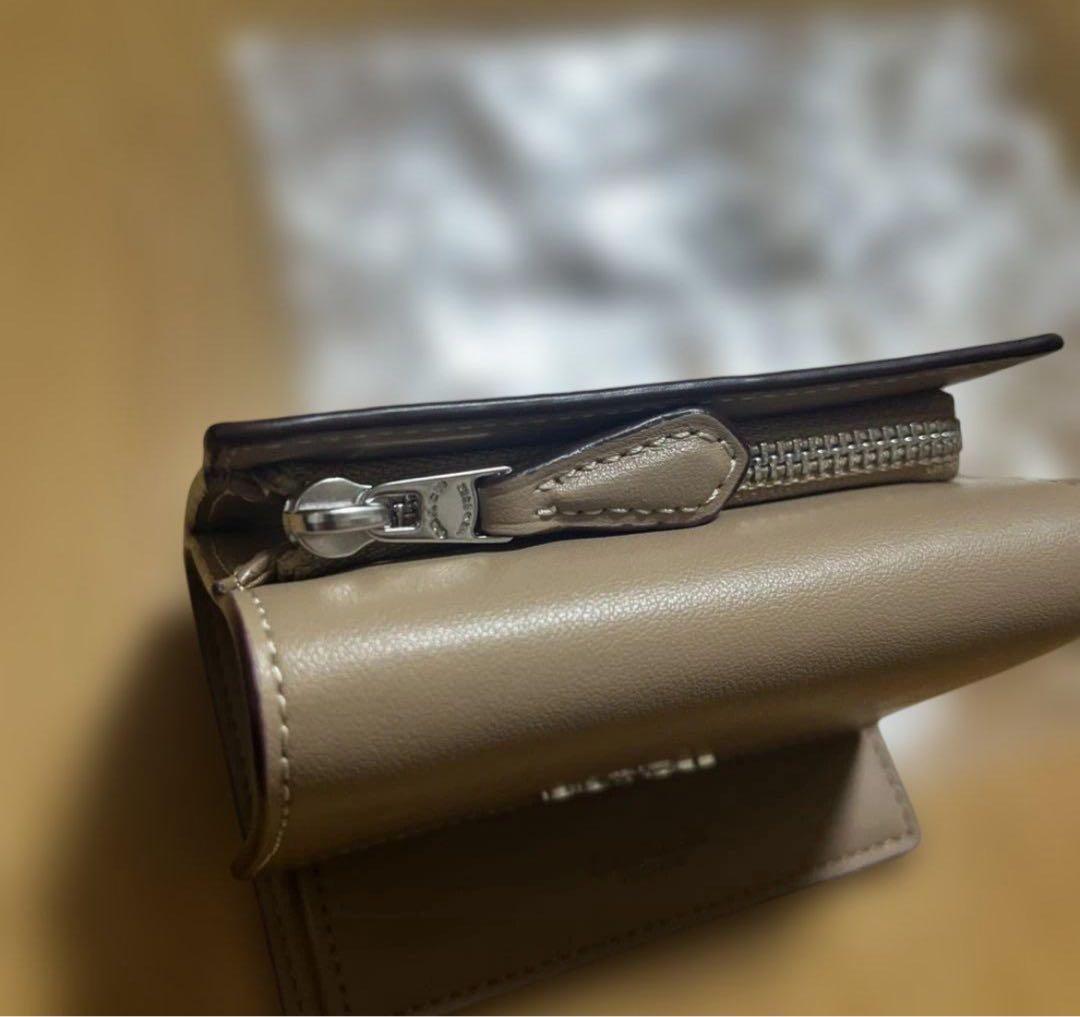 d*n様 新品未使用　COACH　折り財布　マイクロウォレット　ベージュ
