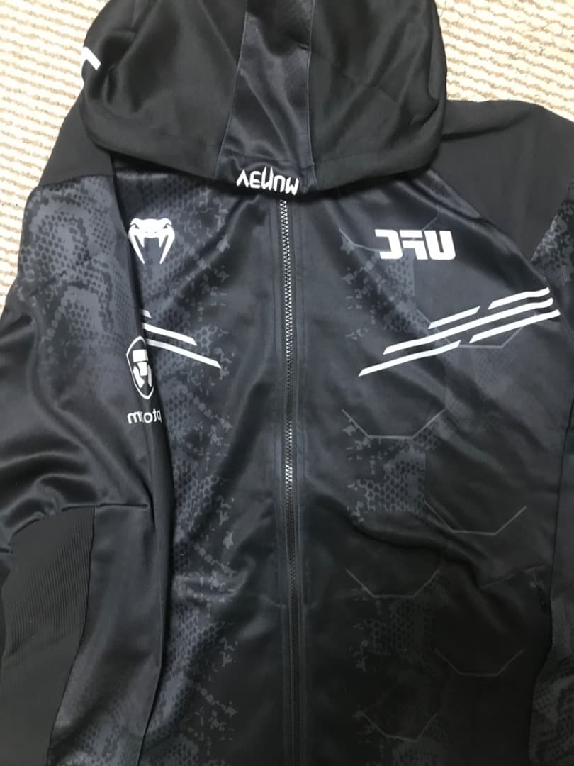 買*用様 UFC Venum フード付きウェアパーカージャケット