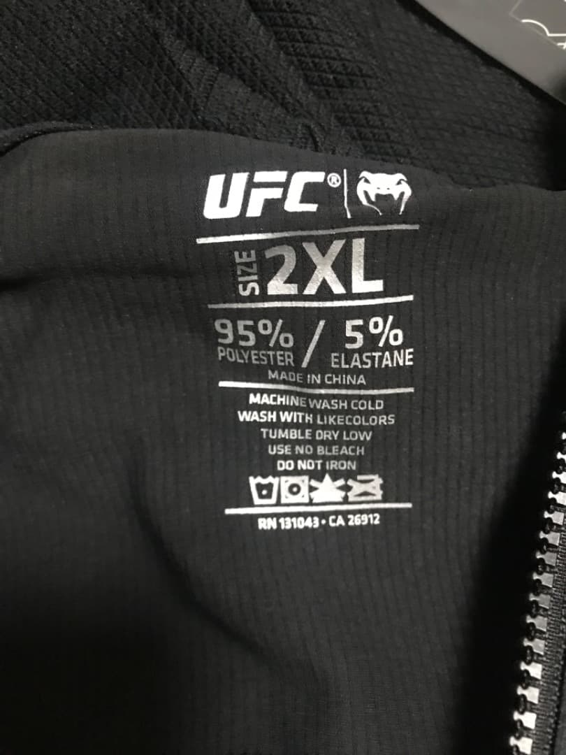 買*用様 UFC Venum フード付きウェアパーカージャケット