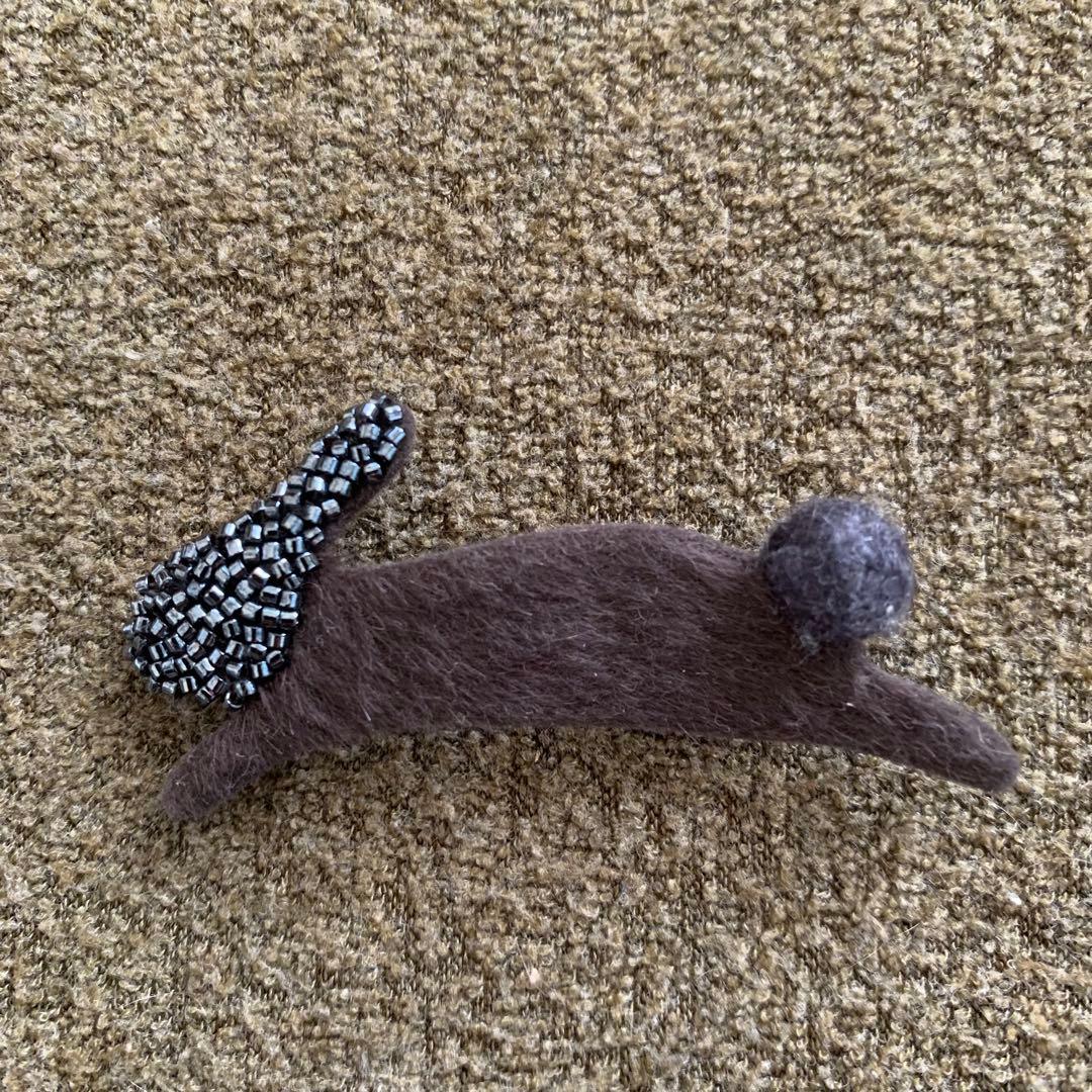 ミナペルホネンbunnyブローチ　2点セット