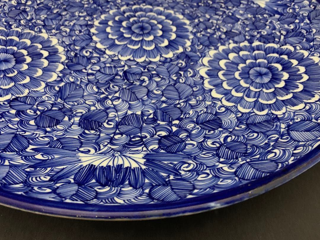 古伊万里　染付　ベロ藍　線描き　花　約直径46.5cm 大皿　太明成化年製