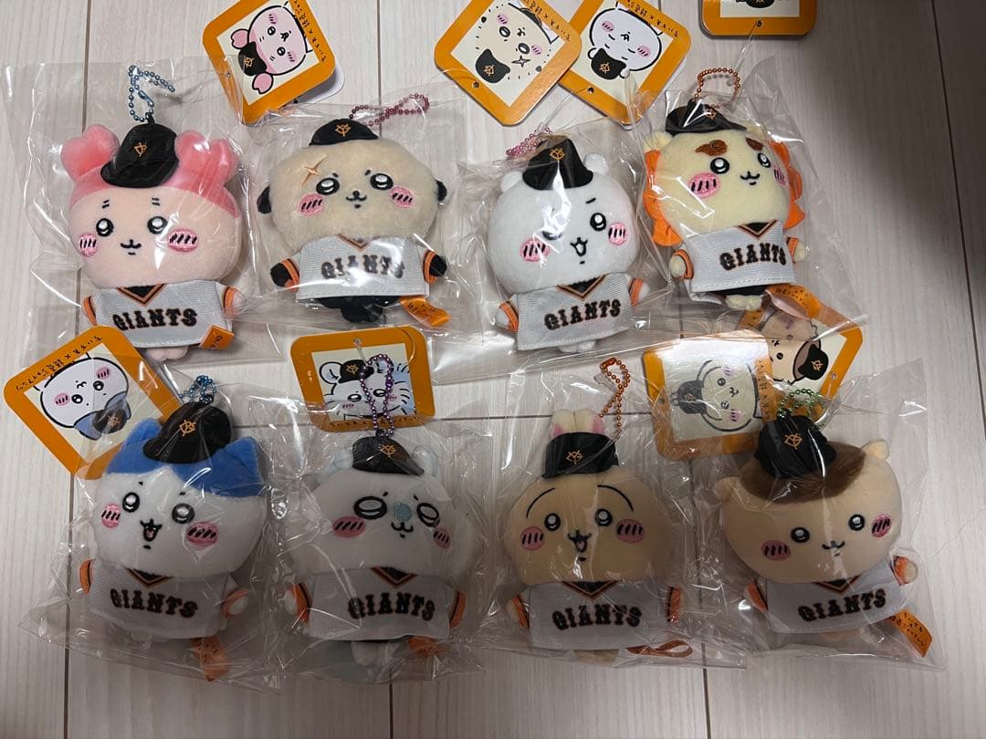 ちいかわ×読売ジャイアンツ ぷちミニマスコット8個セット　コンプリートセット