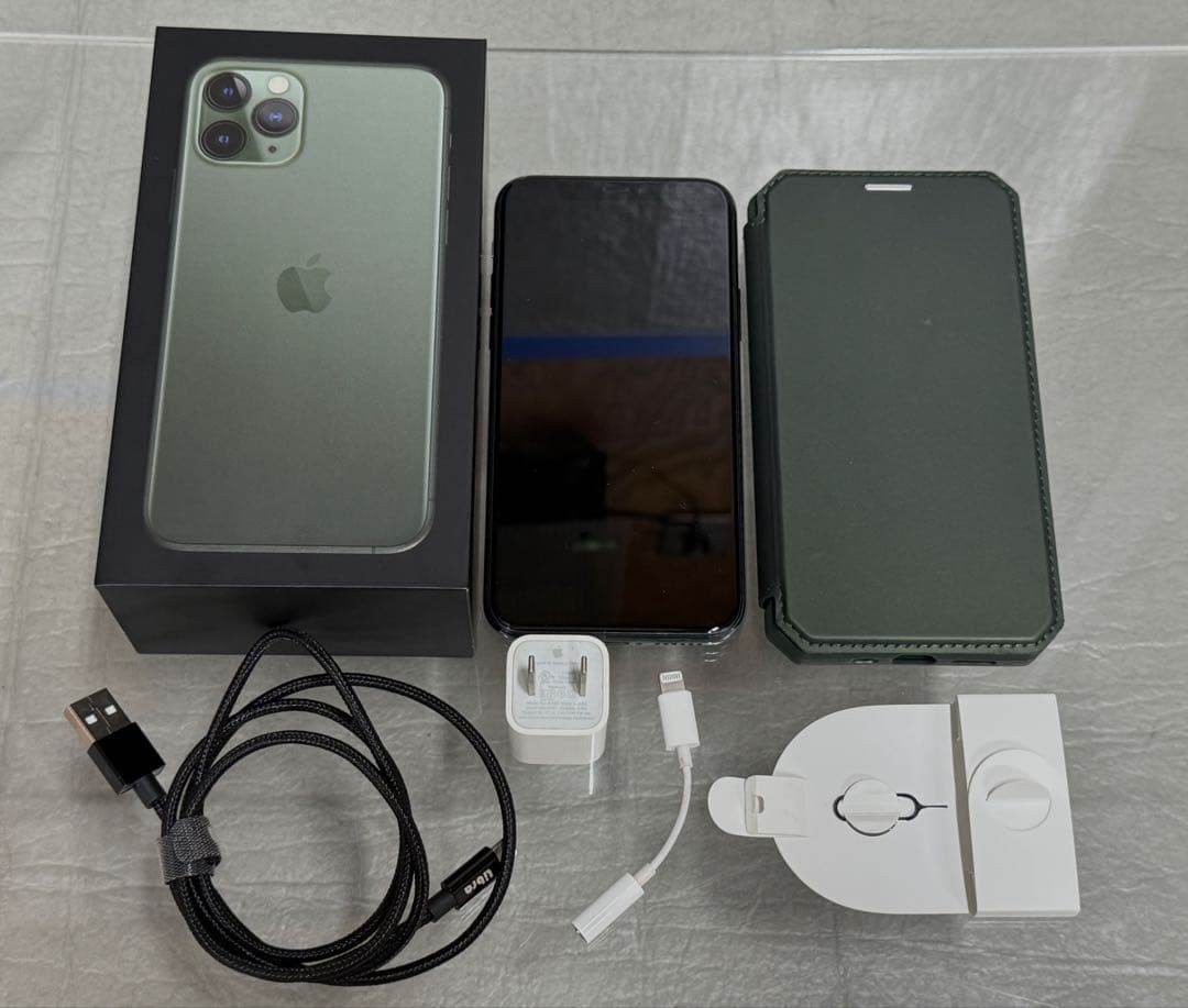 iPhone11Pro 256GB SIMフリー ミッドナイトグリーン 美中古
