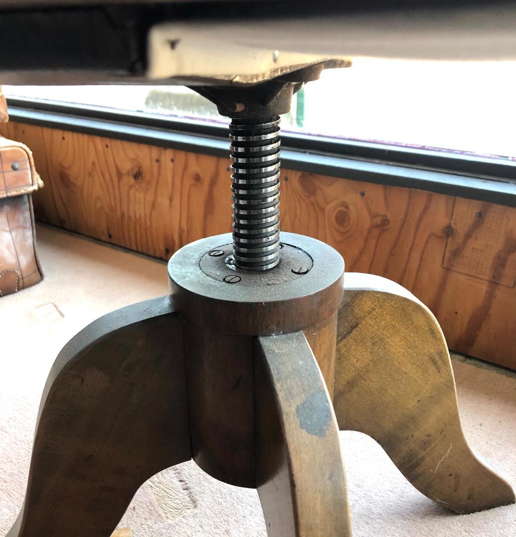 【アンティーク】肘掛け付き　回転椅子　チェスト　昭和　コレクション　蚤の市　椅子