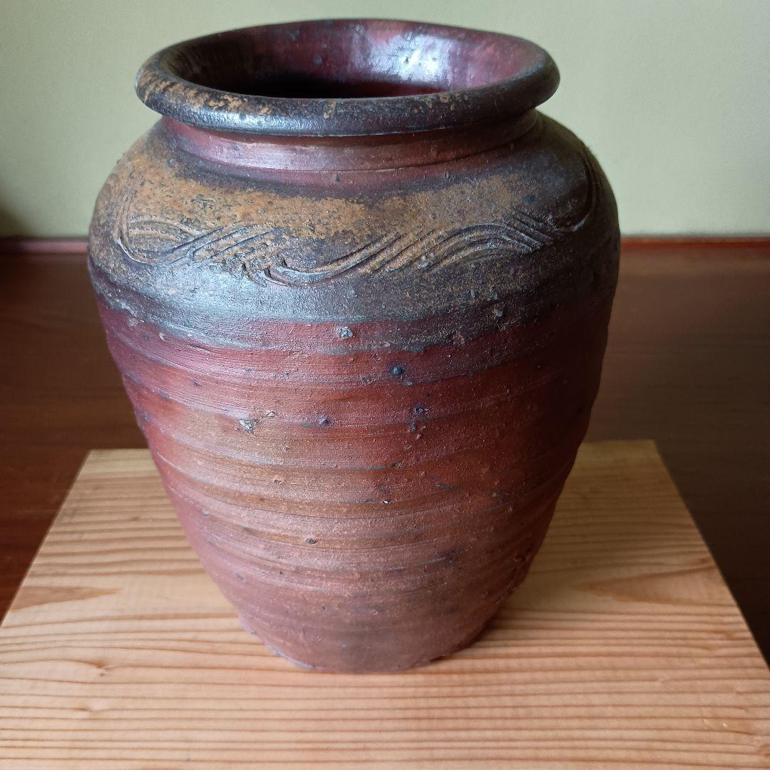 古備前 青胡麻窯変波状文壷　 窯印／　室町
