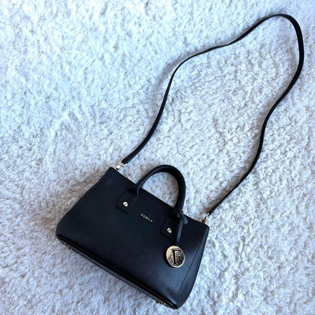美品【FURLA フルラ】ハンドバッグ ショルダーバッグ 2wayバッグ レザー