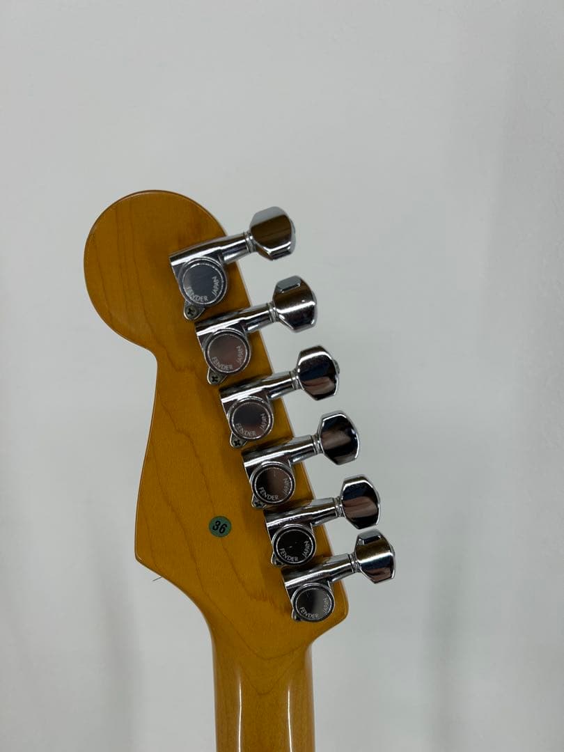 Squier【Stratocaster エレキギター クリーム】