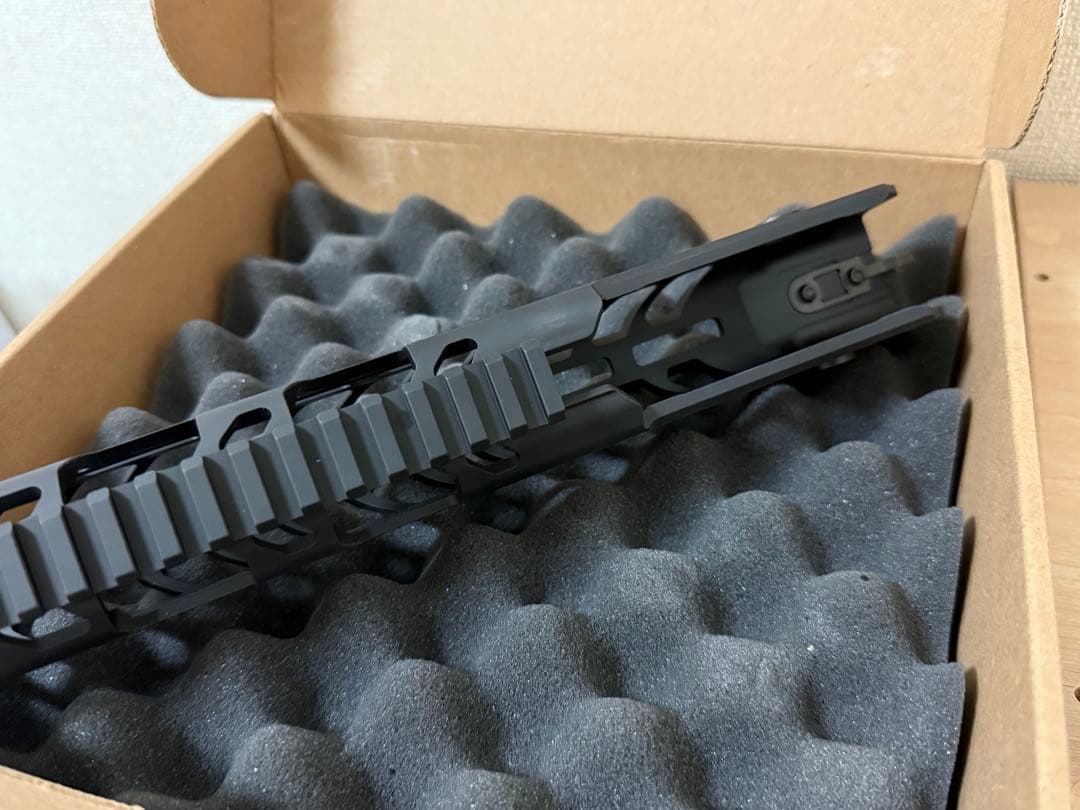 新品未使用 SIG SAUER MCX VIRTUS ハンドガード 実物