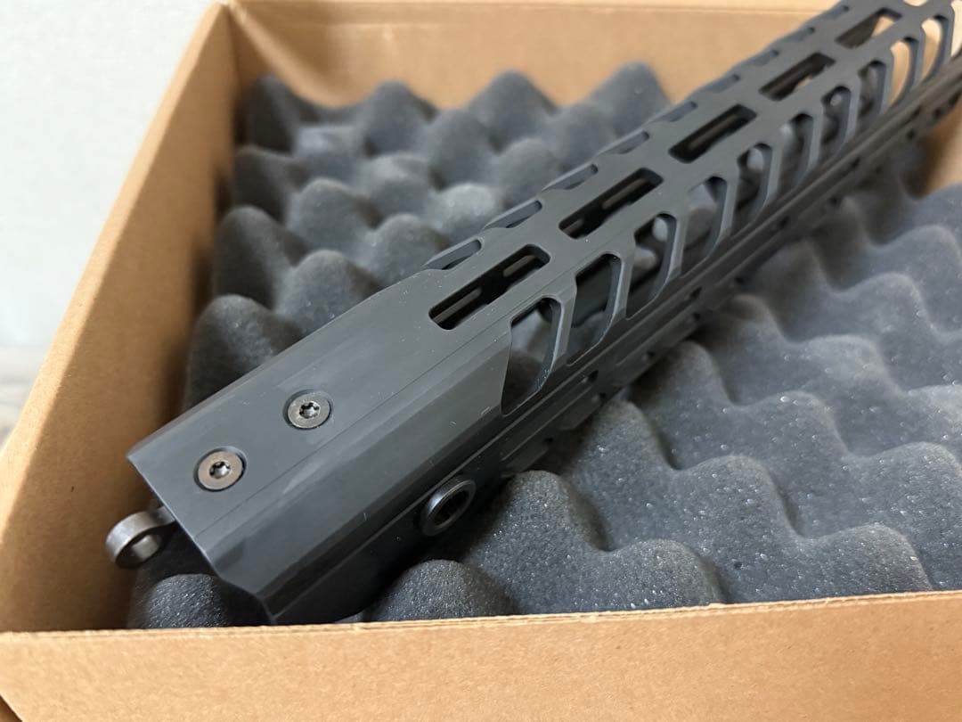 新品未使用 SIG SAUER MCX VIRTUS ハンドガード 実物