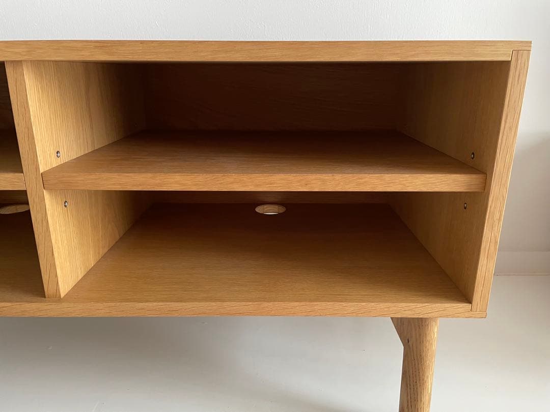 テレビ台 IDEE STILT TV CABINET