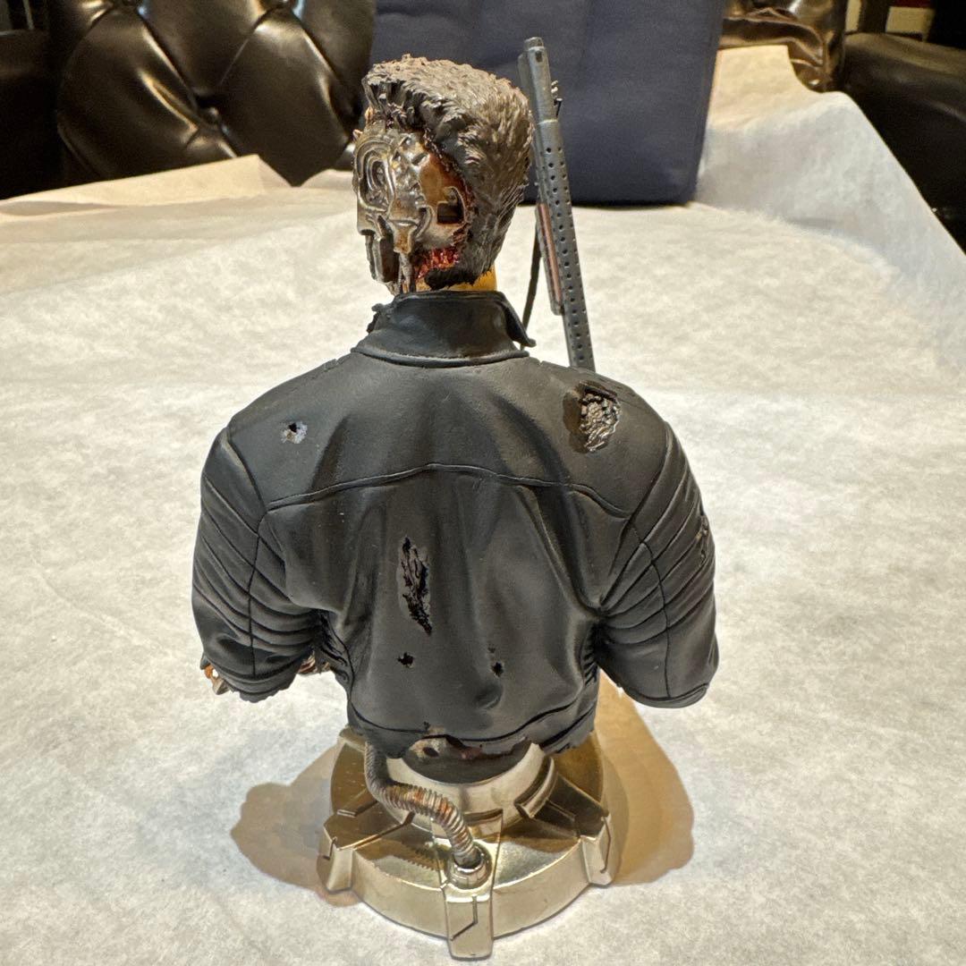 ジェントルジャイアント　ターミネーター3 T-850バトルダメージ フィギュア