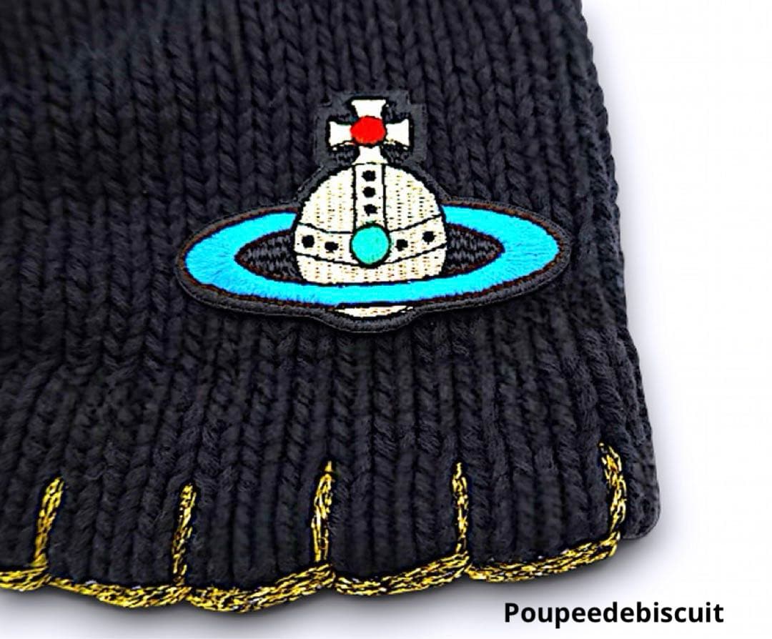 ヴィヴィアンウエストウッド　ニット帽　ビーニー　オーブブローチ付き