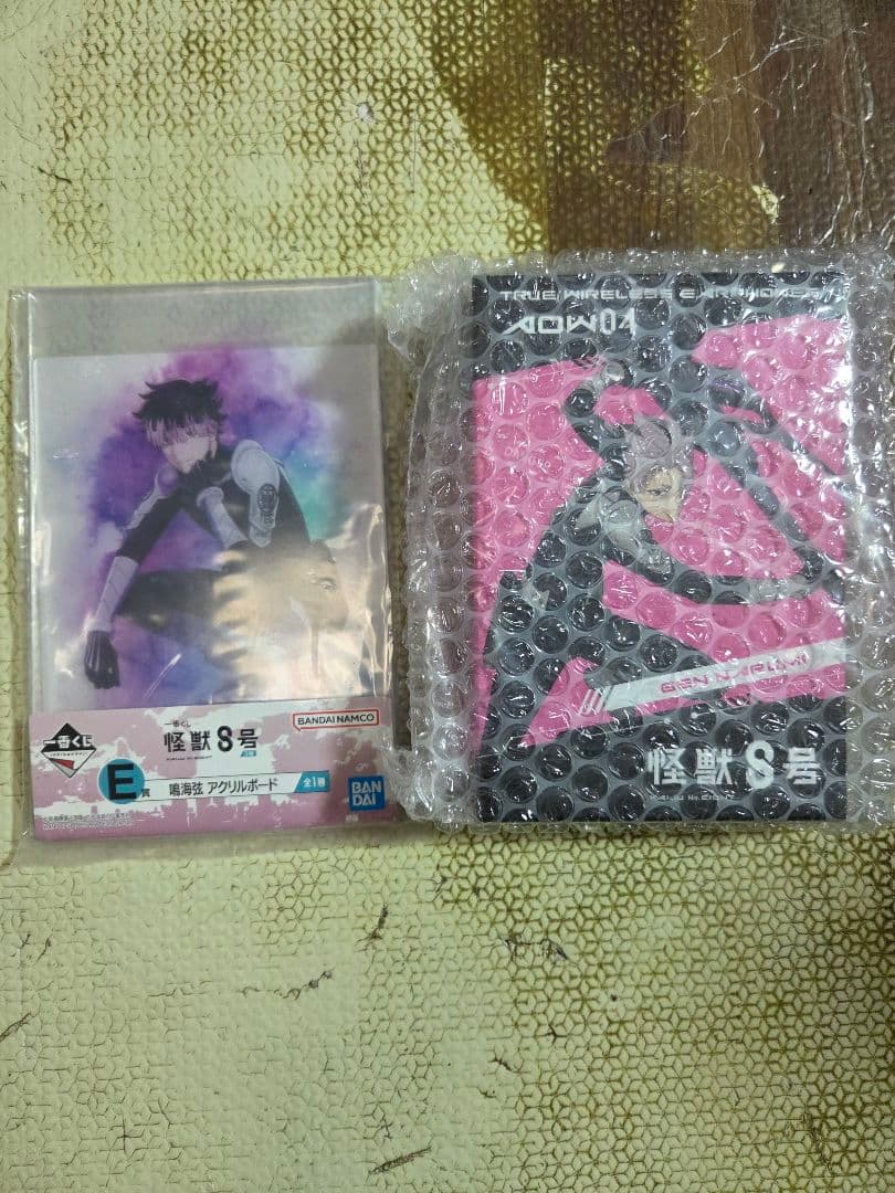 鳴海弦 ワイヤレスイヤホン ONKYO 怪獣8号 アクリルボード 鳴海