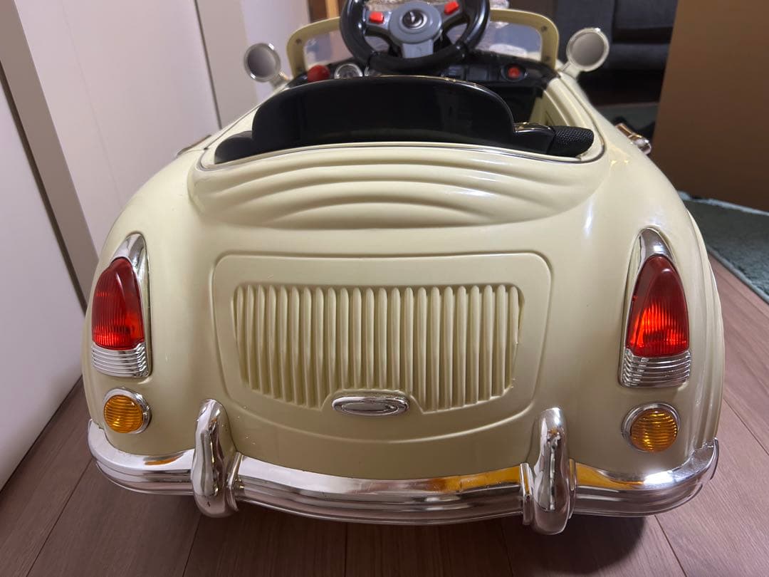 リングガール　リングボーイ　ラジコンカー　子ども　乗り物　車