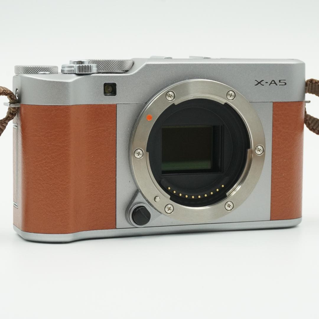 ■ほぼ新品■ FUJIFILM X-A5 レンズキット ブラウン #418