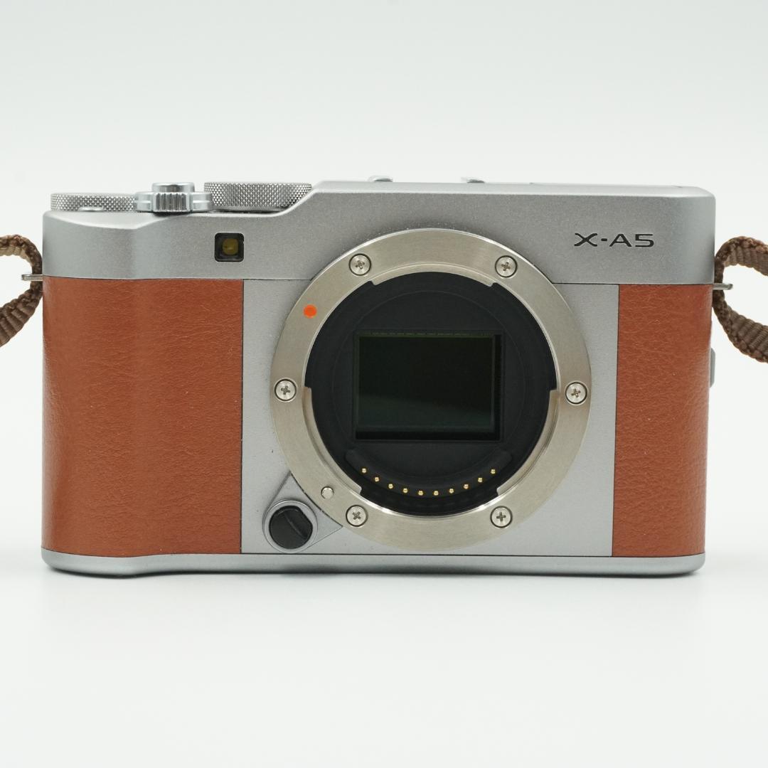 ■ほぼ新品■ FUJIFILM X-A5 レンズキット ブラウン #418