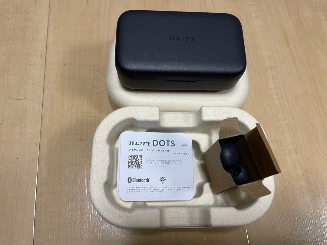 nwm (ヌーム)オープンイヤー型 完全ワイヤレス イヤホン　モスグリーン