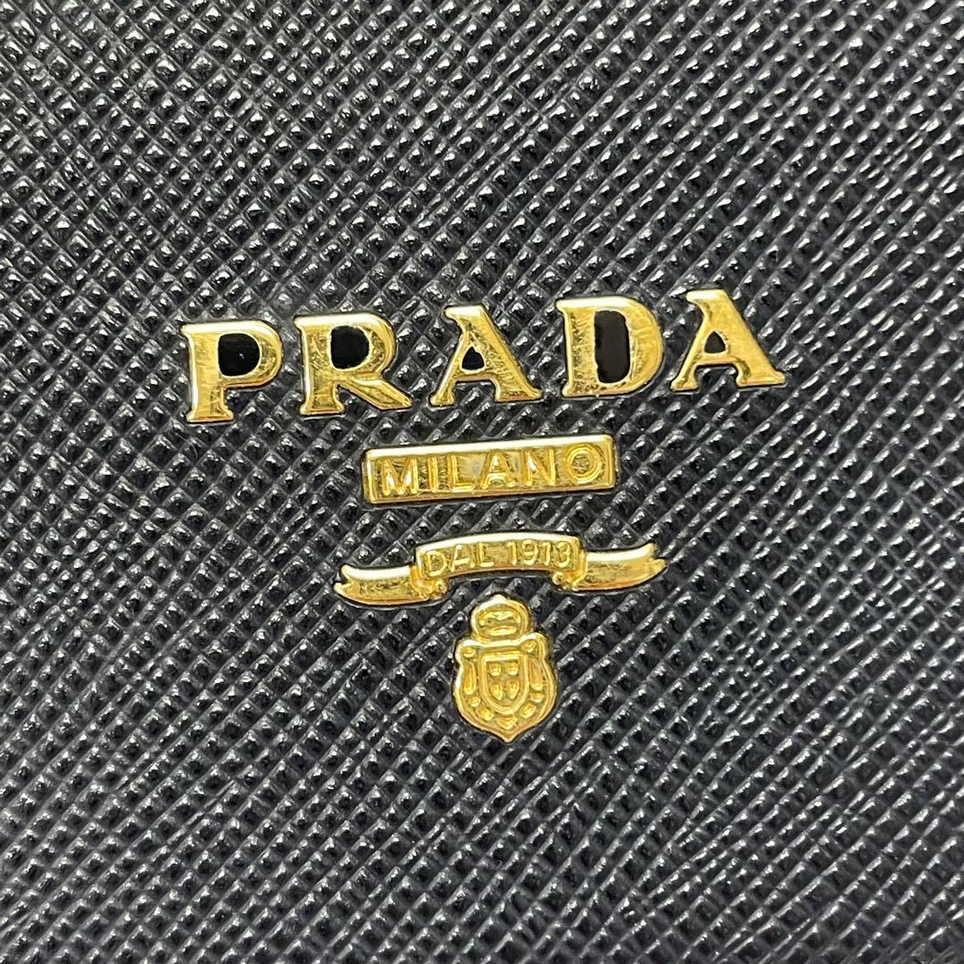PRADA iPhone用サフィアーノレザーケース 黒