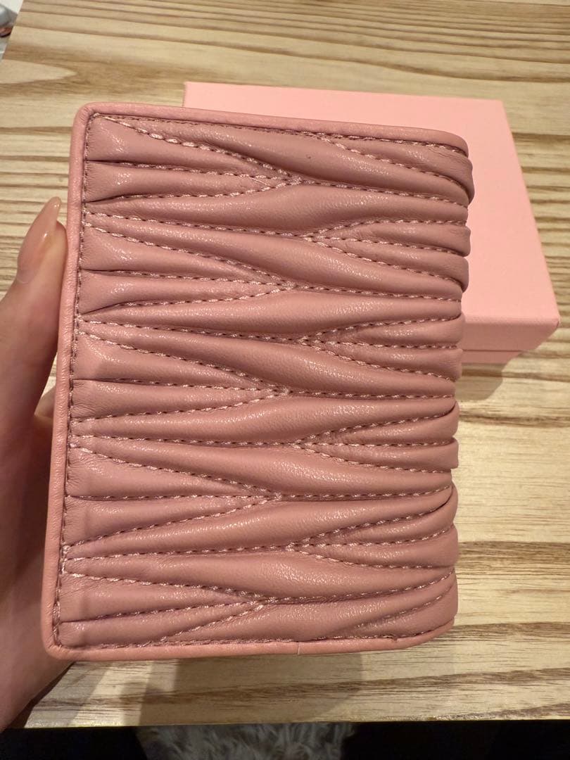 miu miu ピンク キルティングミニ財布
