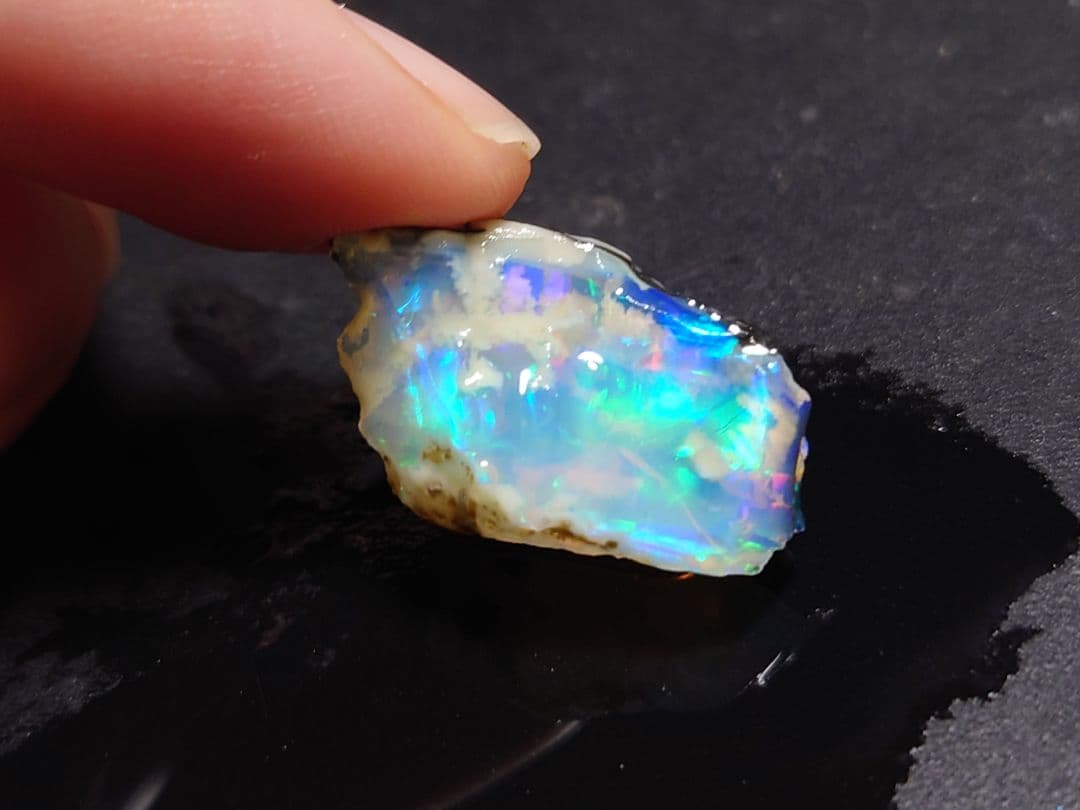 エチオピアウェロ産　チョーク　オパール　原石　鉱物標本