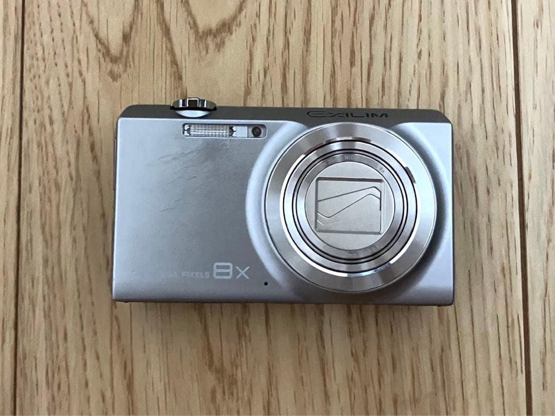 CASIO　EXILIM EX-Z3000　デジタルカメラ